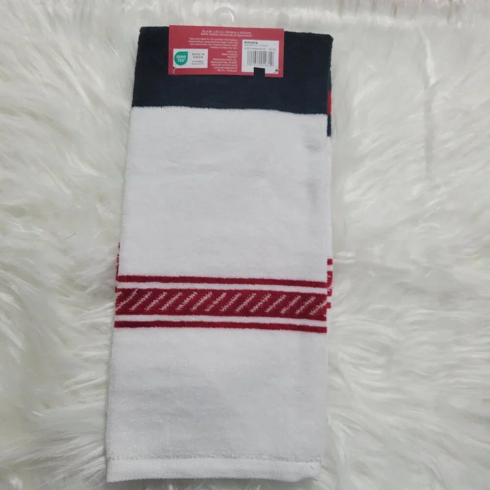St. Nicholas Square Winter/Holiday Hand Towel Set